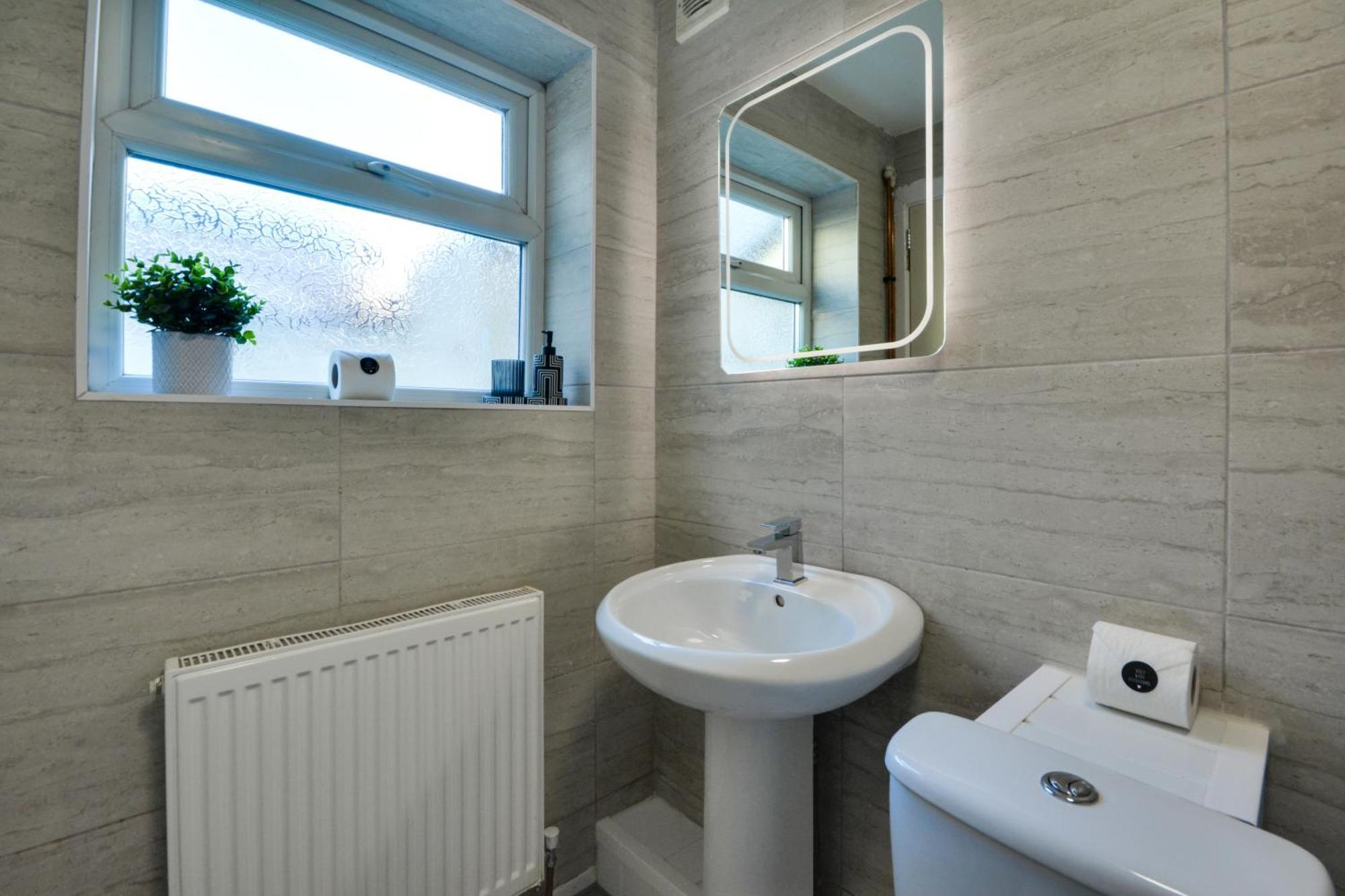 Stay With Alexandra 2 Free Parking - High Speed Free Wifi Liverpool Eksteriør bilde