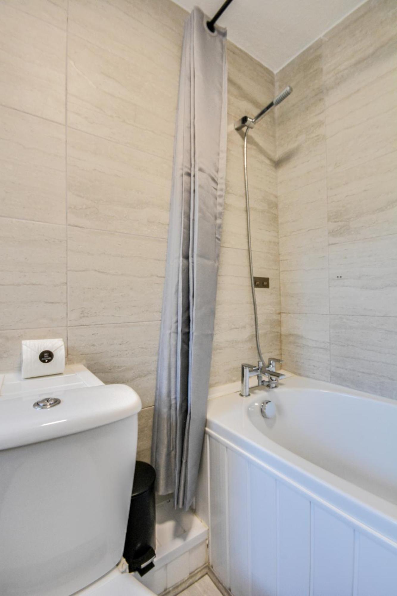 Stay With Alexandra 2 Free Parking - High Speed Free Wifi Liverpool Eksteriør bilde